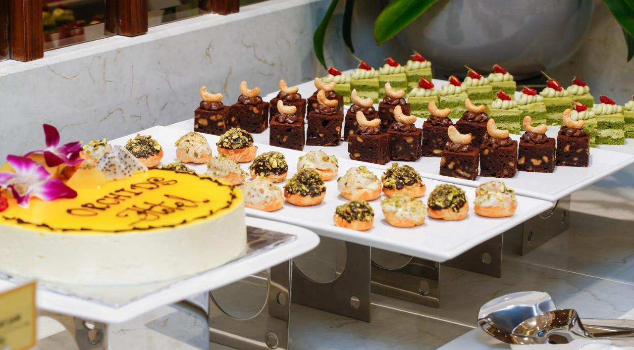 Orchids Saigon Hotel Хошимин Екстериор снимка