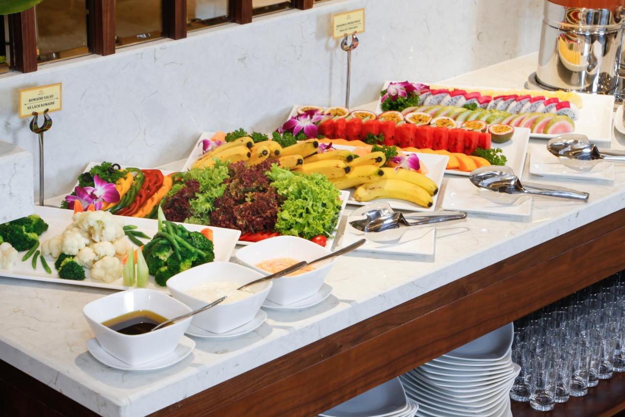Orchids Saigon Hotel Хошимин Екстериор снимка