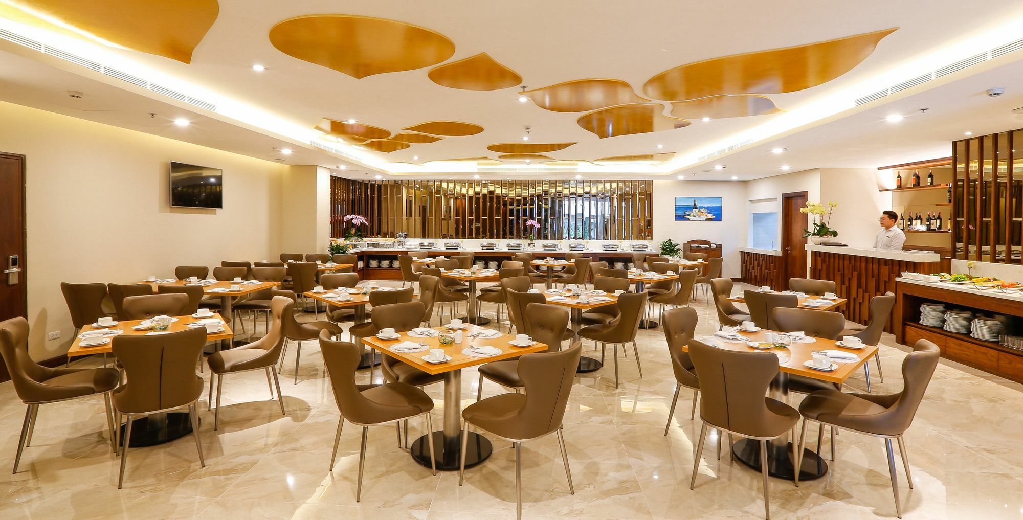 Orchids Saigon Hotel Хошимин Екстериор снимка